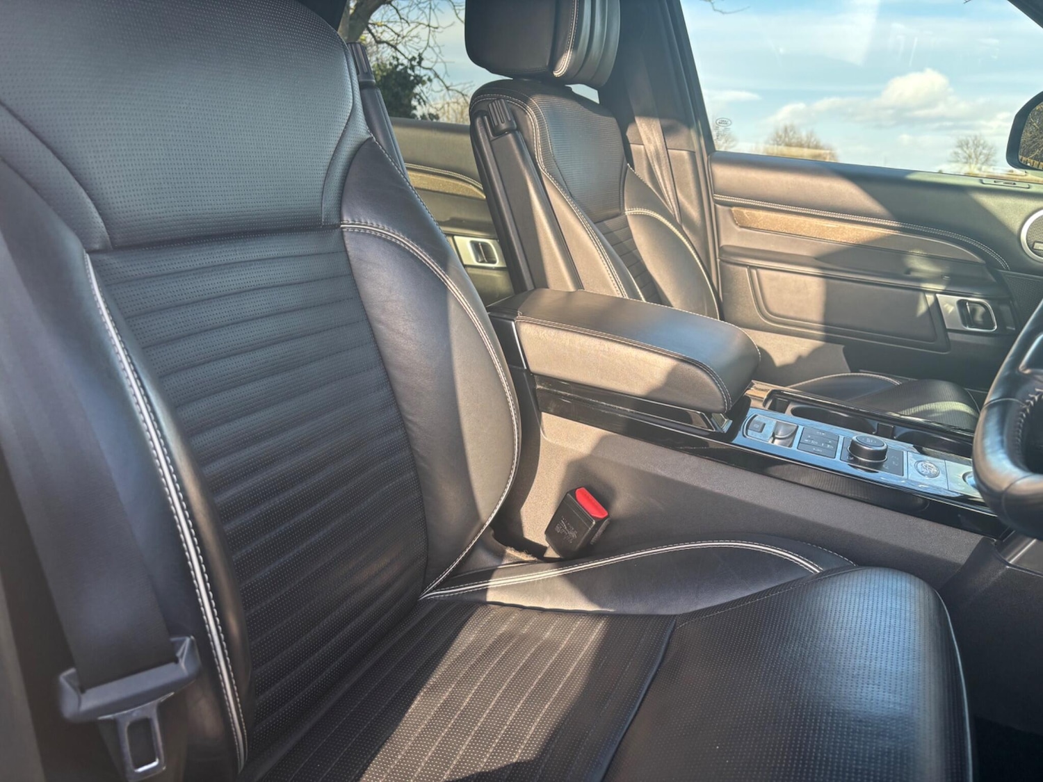 Used Land Rover Discovery 2020 for sale - 77839373: Photo 16