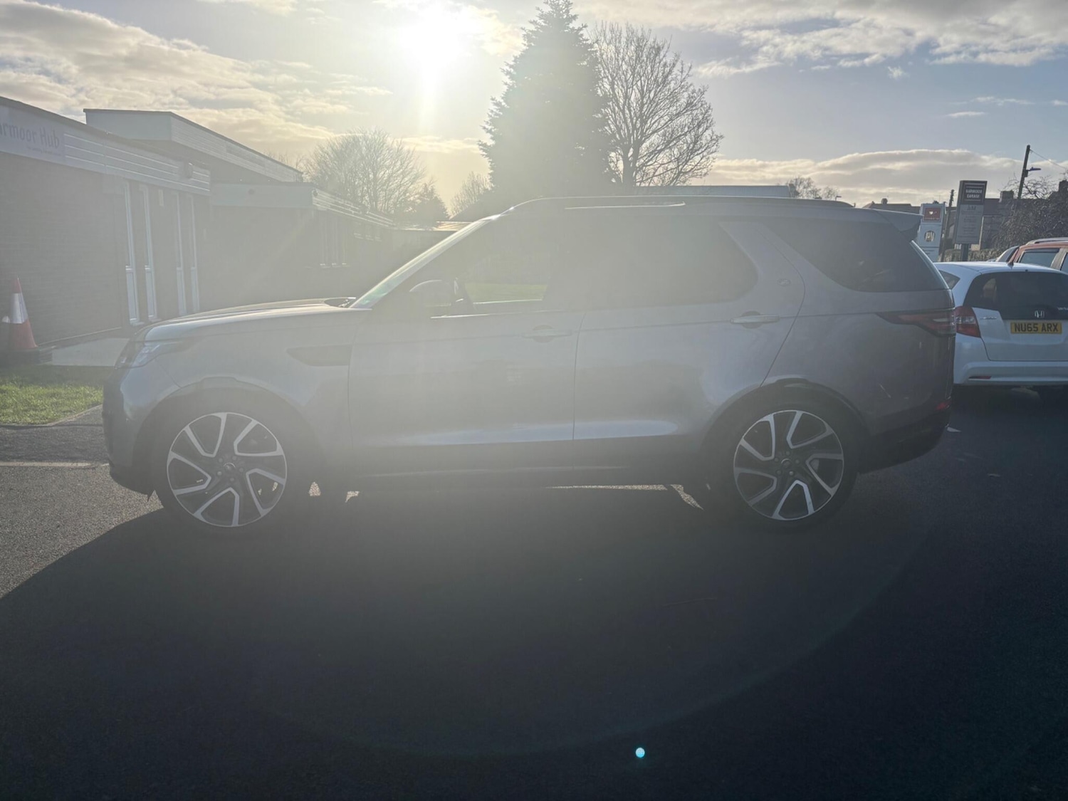 Used Land Rover Discovery 2020 for sale - 77839373: Photo 4