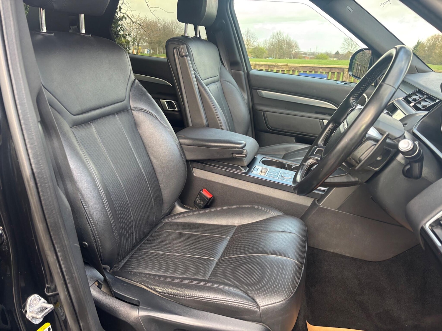 Used Land Rover Discovery 2020 for sale - 78047029: Photo 10