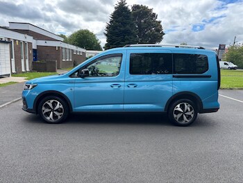Used Ford Grand Tourneo Connect 2023 for sale - 78648203: Photo