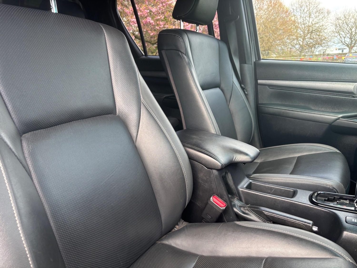 Used Toyota Hilux for sale - 78215117: Photo 14