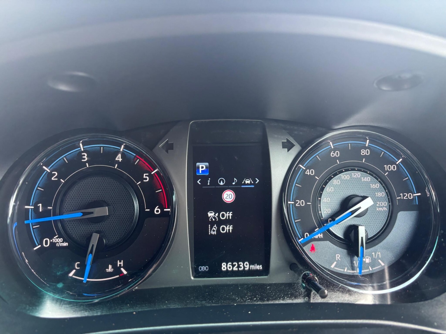 Used Toyota Hilux for sale - 78215117: Photo 16