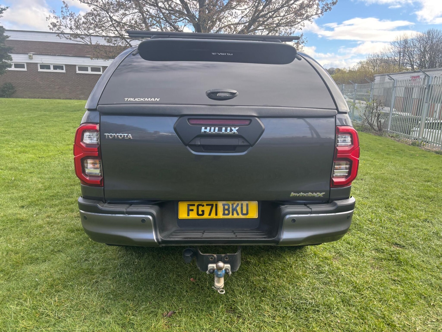 Used Toyota Hilux for sale - 78215117: Photo 6