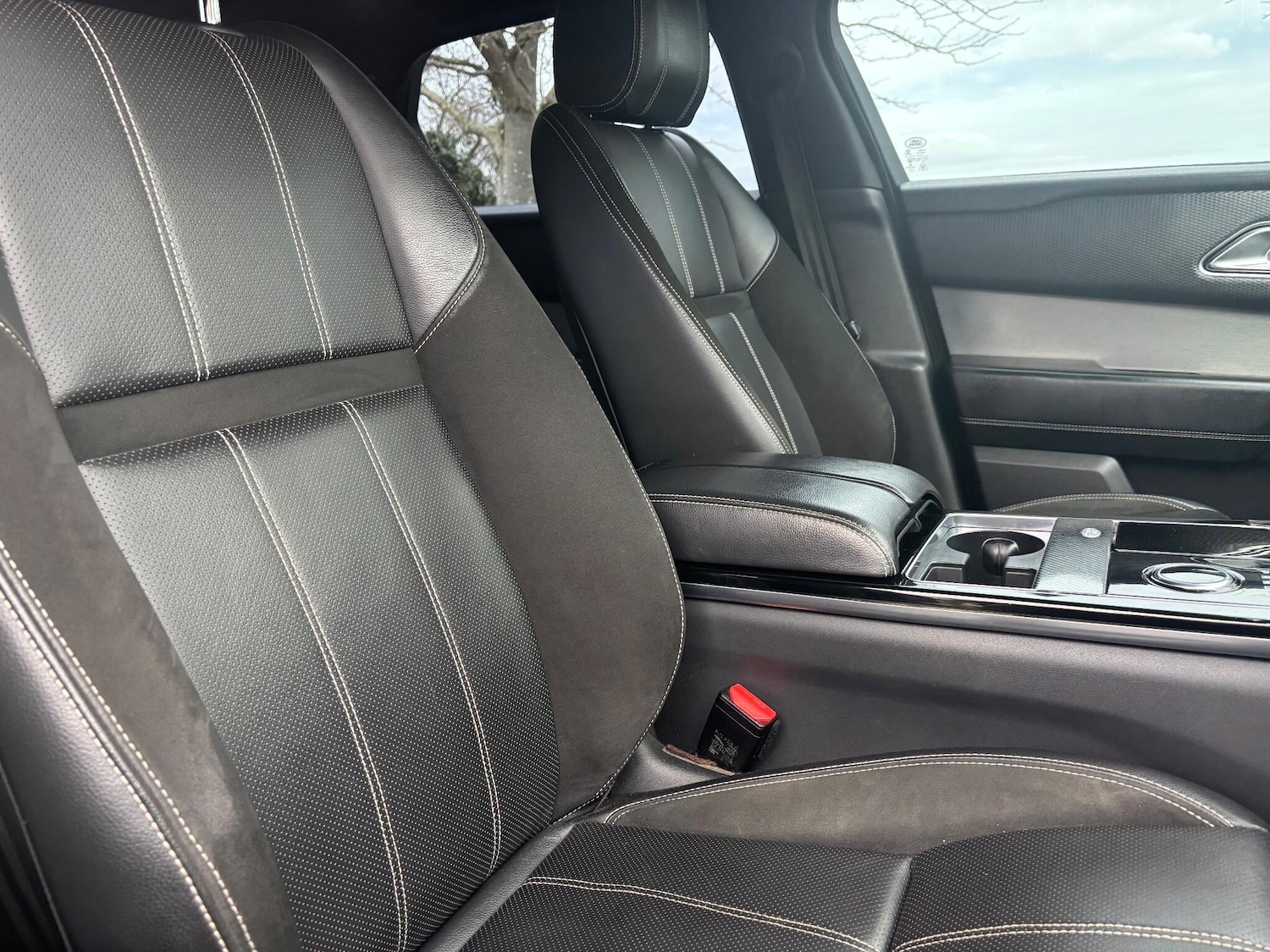 Used Land Rover Range Rover Velar 2018 for sale - 77705005: Photo 15