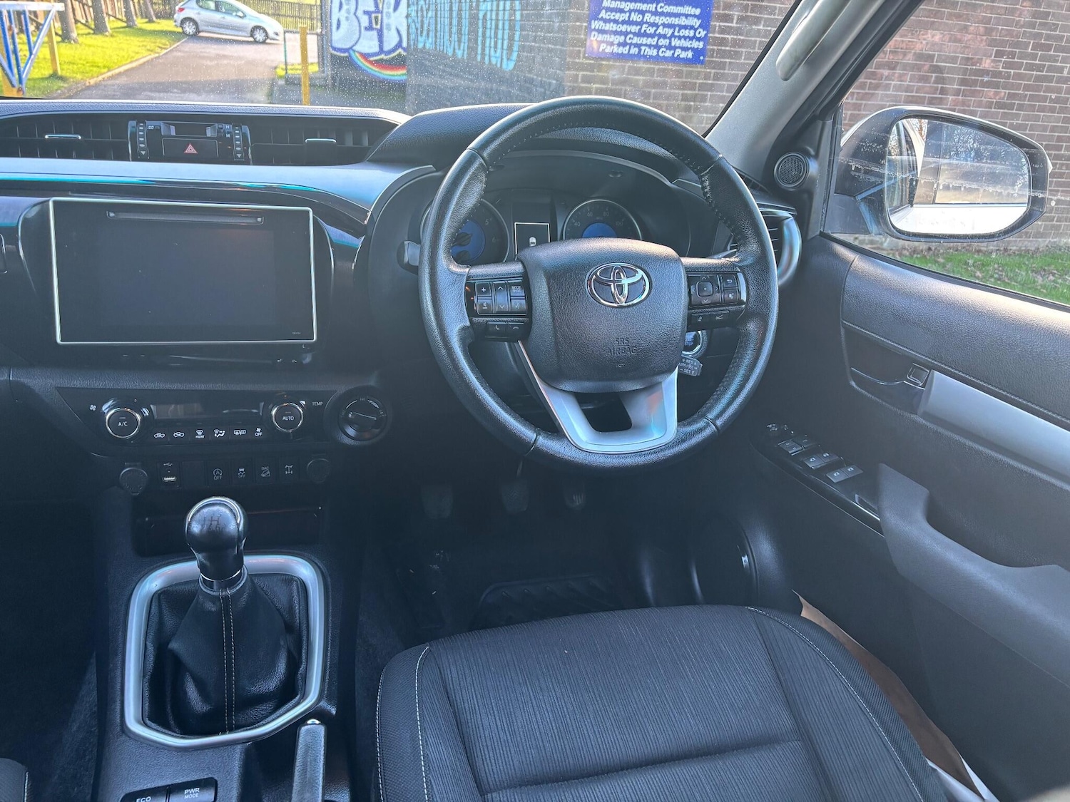Used Toyota Hilux 2019 for sale - 77015853: Photo 10