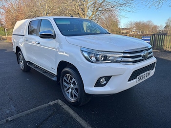 Used Toyota Hilux 2019 for sale - 77015853: Photo