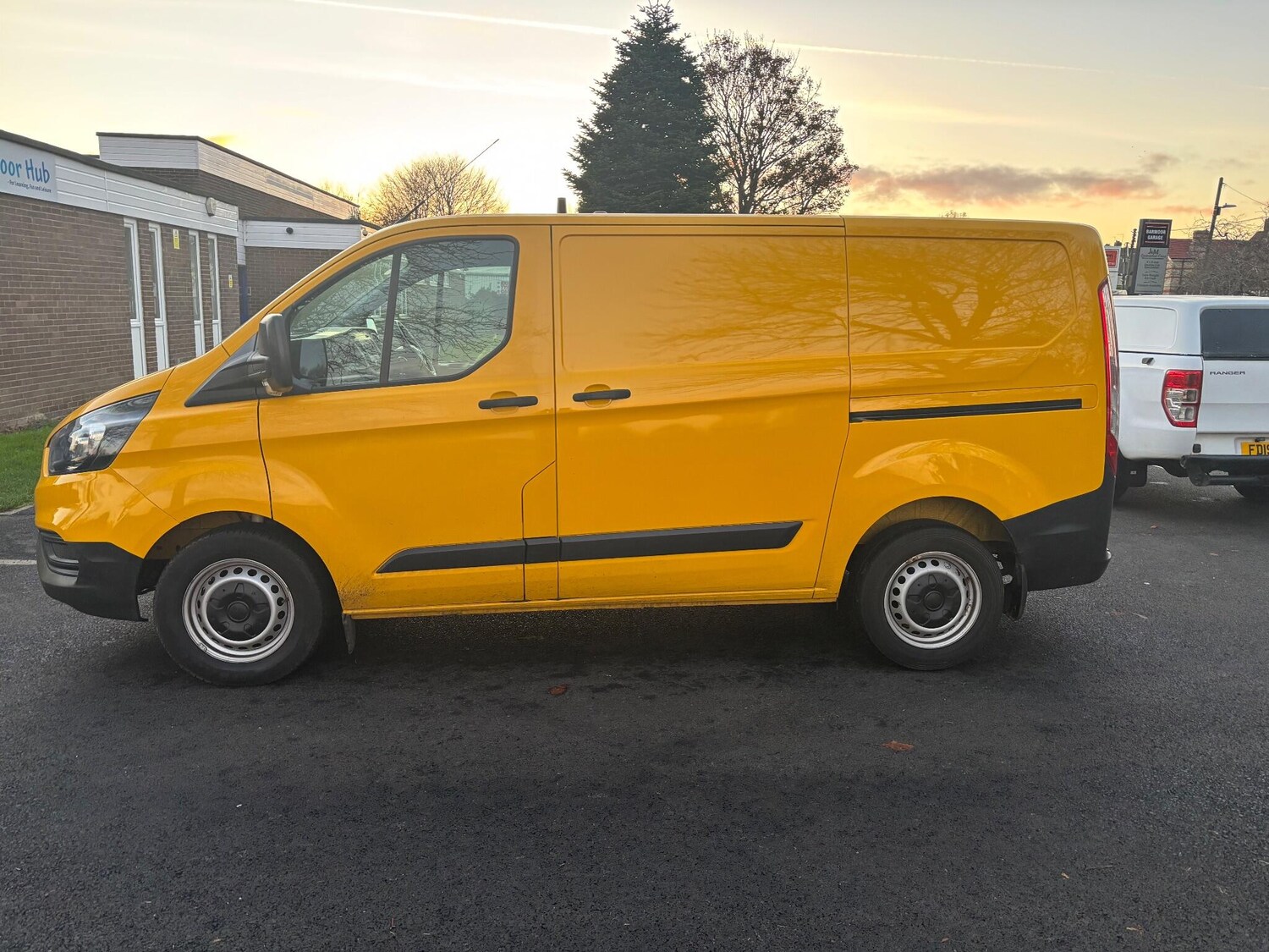 Used Ford Transit Custom 2019 for sale - 76608293: Photo 4