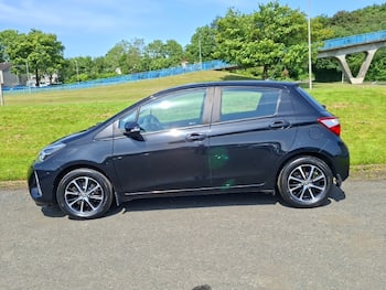 Used Toyota Yaris 2019 for sale - 79647616: Photo
