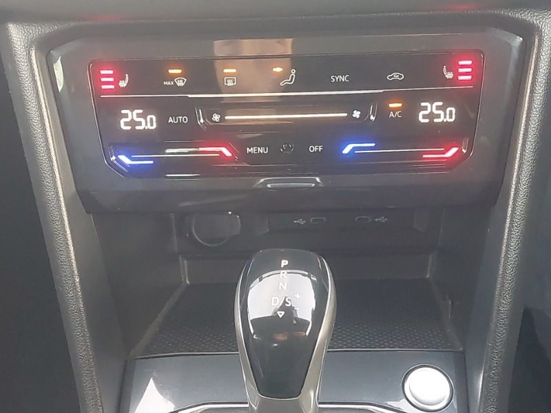 Used Volkswagen Tiguan 2021 for sale - 77126059: Photo 14