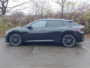 Used Kia EV6 2024 for sale - 76713534: Photo