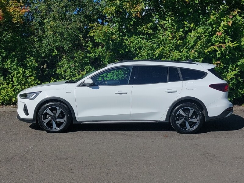 Used Ford Focus 2023 for sale - 77947486: Photo 4