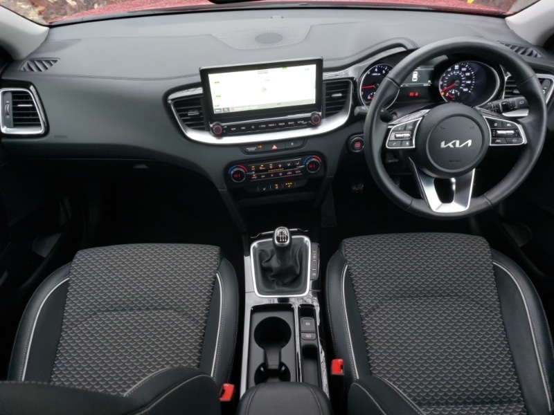 Used Kia Ceed 2025 for sale - 76907139: Photo 2