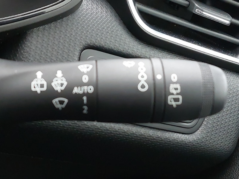 Used Renault Clio 2022 for sale - 76737135: Photo 17