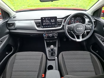 Used Kia Stonic 2023 for sale - 79101330: Photo