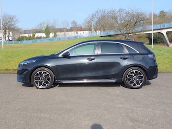 Used Kia Ceed 2023 for sale - 77947494: Photo