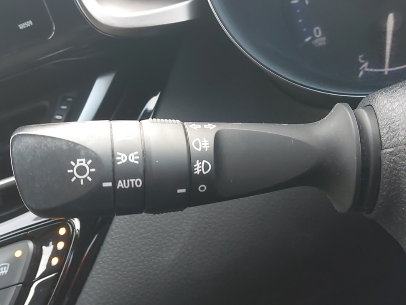 Used Toyota C-HR 2020 for sale - 77251947: Photo 16