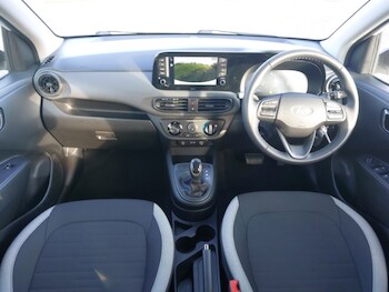 Used Hyundai i10 2024 for sale - 77682448: Photo