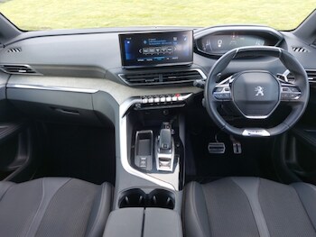 Used Peugeot 5008 2022 for sale - 78211372: Photo