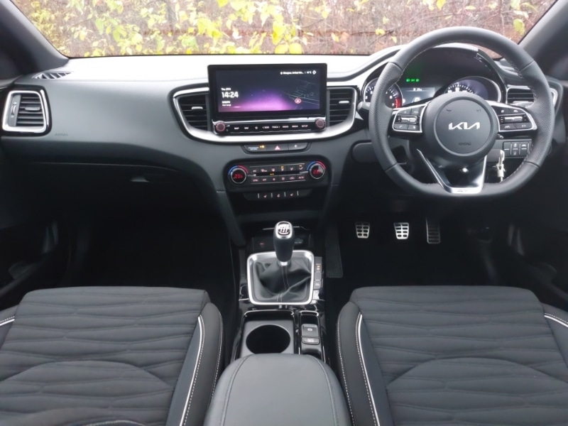 Used Kia Ceed 2025 for sale - 76737117: Photo 2