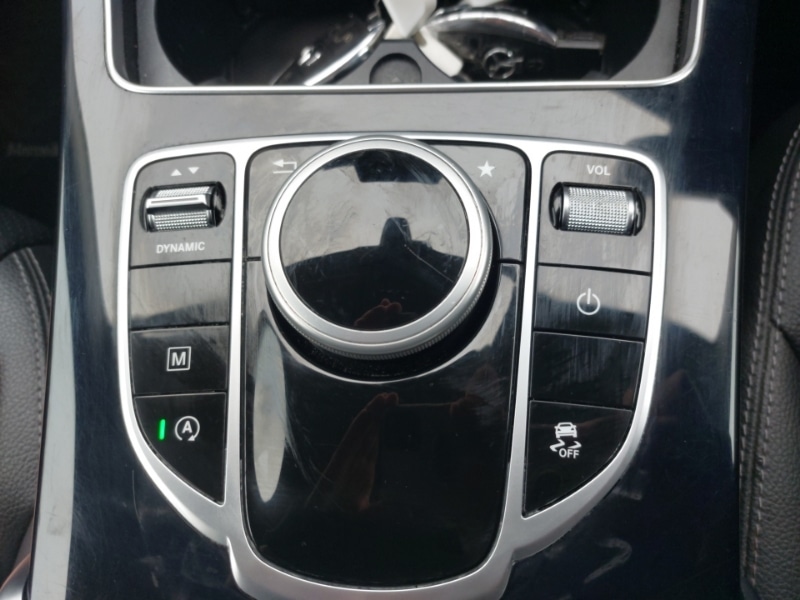 Used Mercedes-Benz GLC 2019 for sale - 76301876: Photo 13