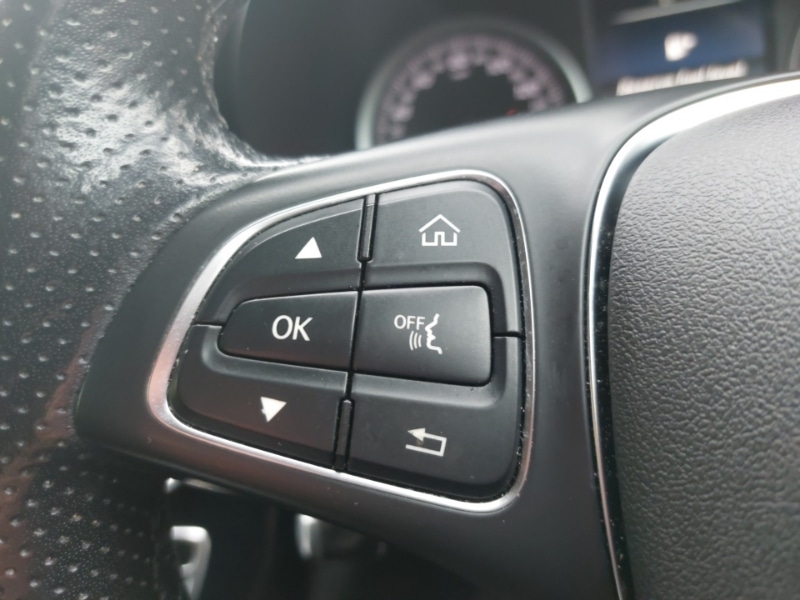 Used Mercedes-Benz GLC 2019 for sale - 76636579: Photo 14