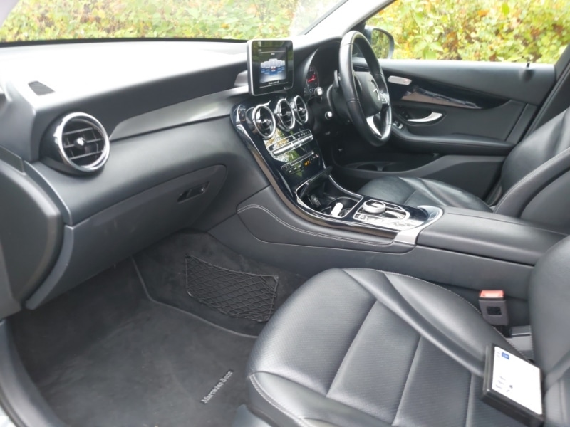 Used Mercedes-Benz GLC 2019 for sale - 76636579: Photo 5