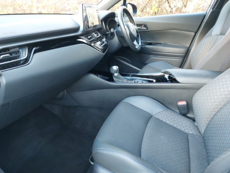 Used Toyota C-HR 2022 for sale - 76763580: Photo 5