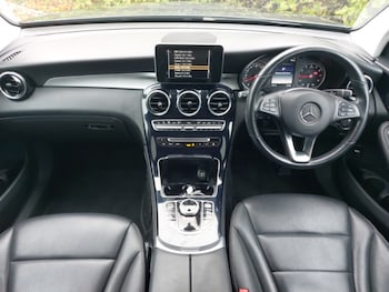 Used Mercedes-Benz GLC 2019 for sale - 77115127: Photo
