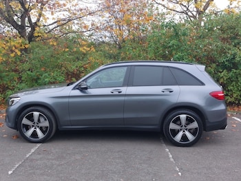 Used Mercedes-Benz GLC 2019 for sale - 77115127: Photo