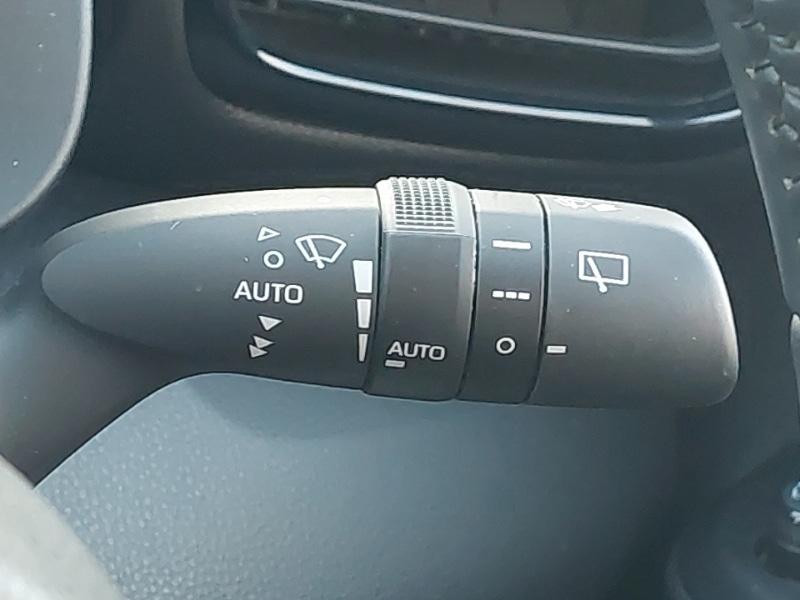 Used Toyota Yaris 2023 for sale - 77251955: Photo 18