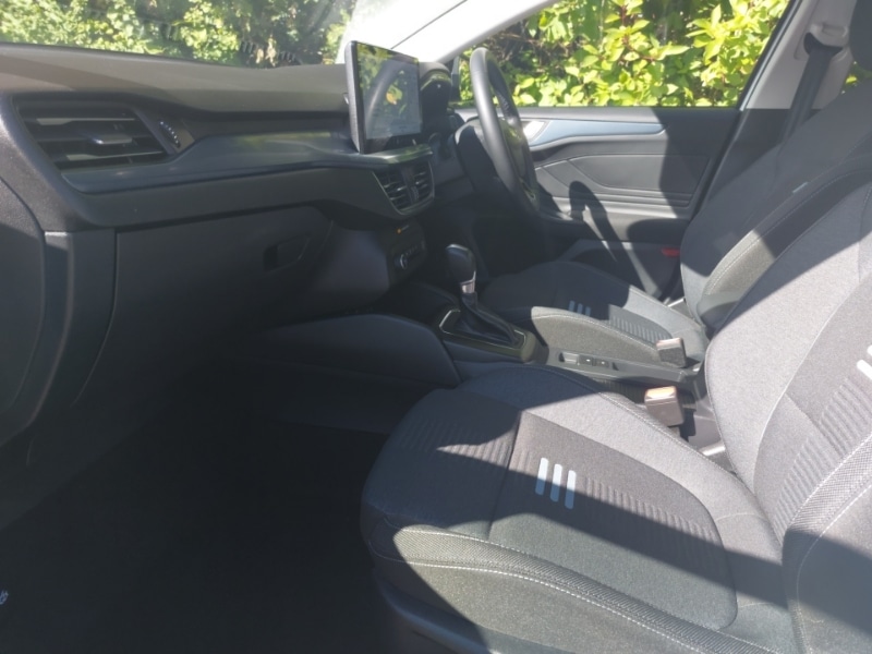 Used Ford Focus 2023 for sale - 76054401: Photo 5