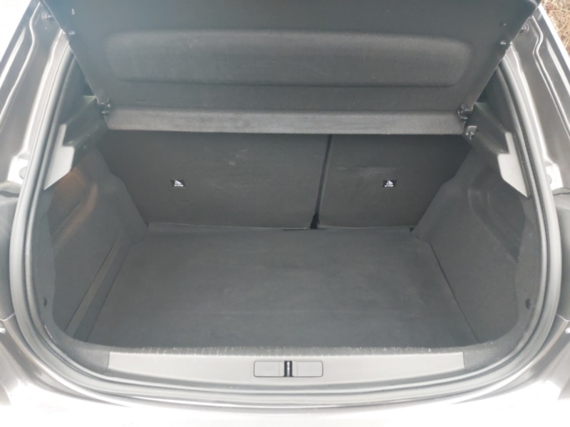 Used Peugeot 208 2022 for sale - 76906832: Photo 8