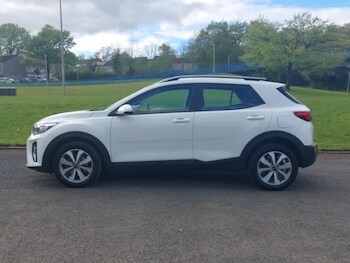Used Kia Stonic 2023 for sale - 78440786: Photo