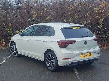 Used Volkswagen Polo 2024 for sale - 76795160: Photo