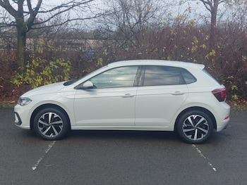 Used Volkswagen Polo 2024 for sale - 76795160: Photo