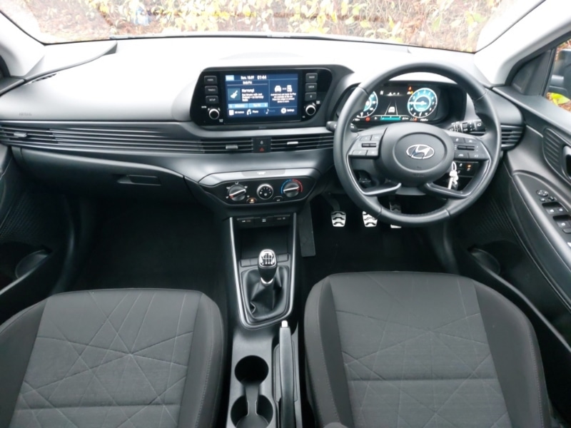 Used Hyundai BAYON 2022 for sale - 76713533: Photo 2