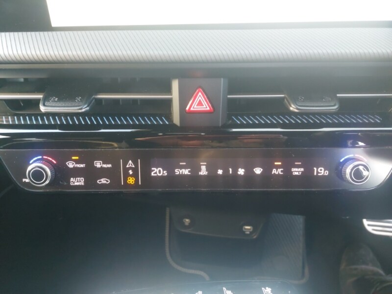 Used Kia EV6 2025 for sale - 77189796: Photo 12