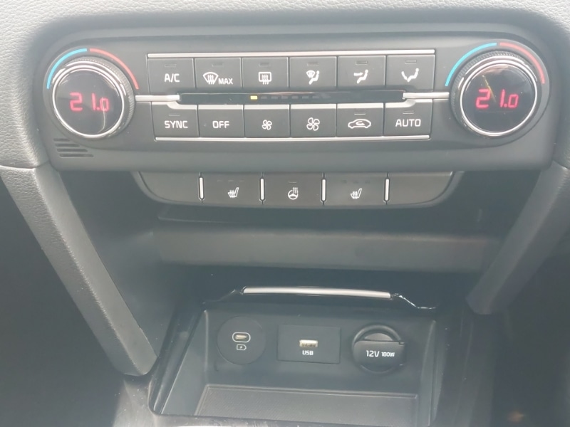 Used Kia XCeed 2023 for sale - 76699873: Photo 12