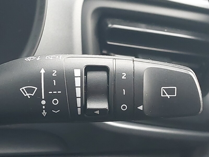 Used Kia Stonic 2023 for sale - 77568968: Photo 18