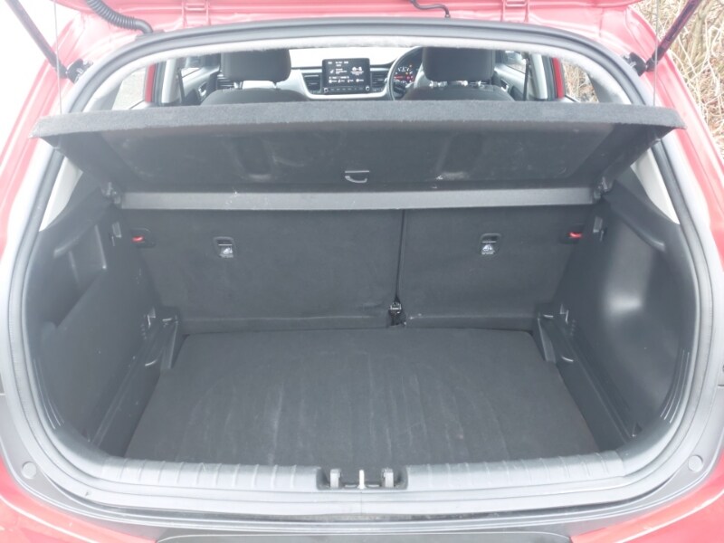 Used Kia Stonic 2023 for sale - 77568968: Photo 8