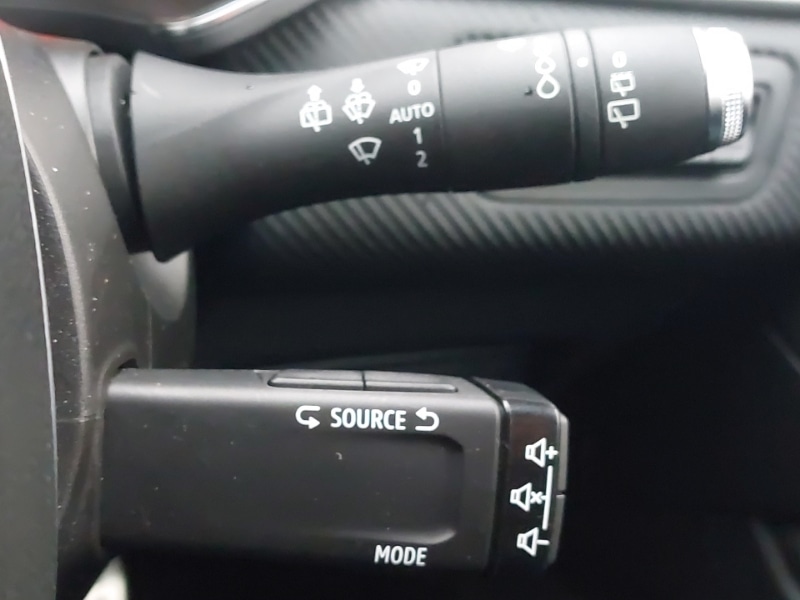 Used Renault Captur 2021 for sale - 76431683: Photo 17