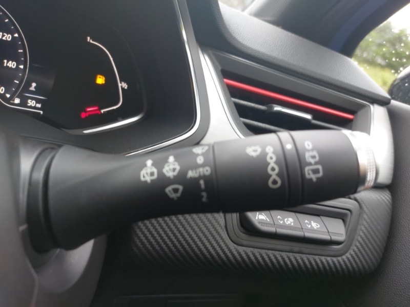 Used Renault Captur 2021 for sale - 76195460: Photo 17