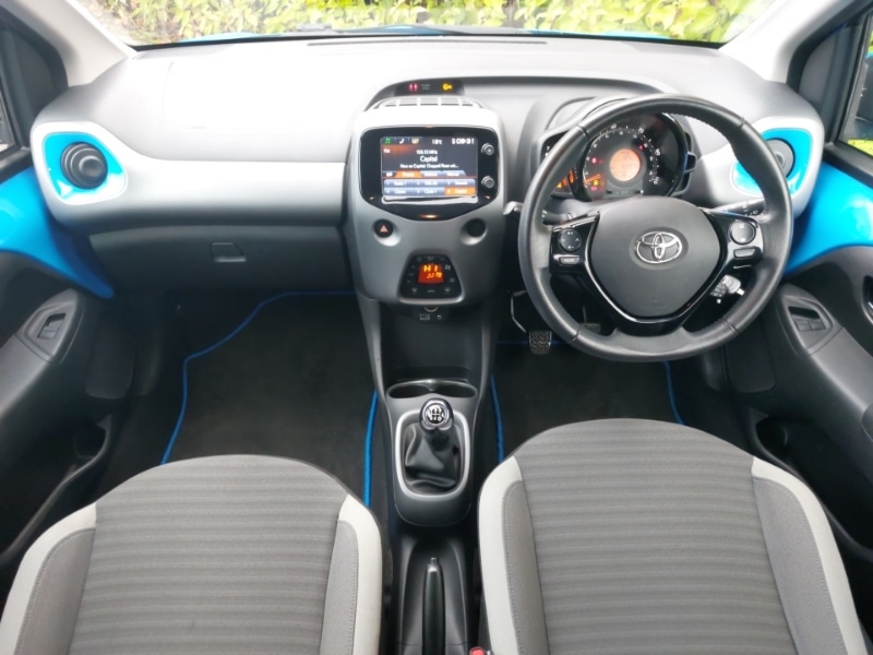 Used Toyota AYGO 2018 for sale - 76195504: Photo 2