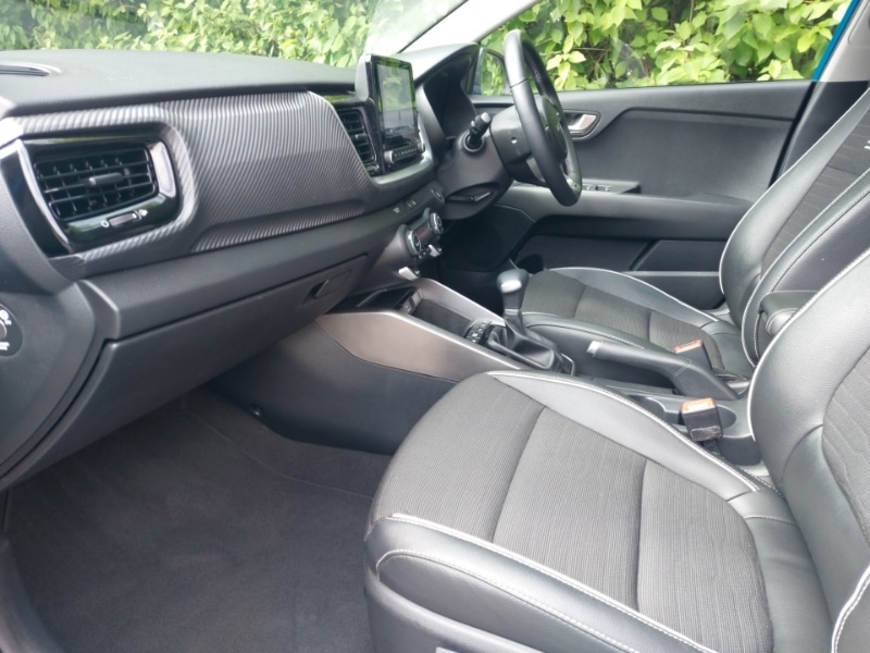 Used Kia Stonic 2024 for sale - 76478346: Photo 5