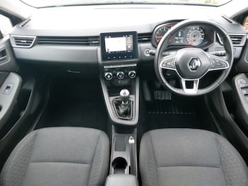 Used Renault Clio 2022 for sale - 76506931: Photo
