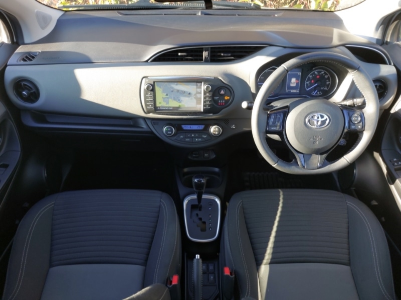 Used Toyota Yaris 2019 for sale - 76695956: Photo 2