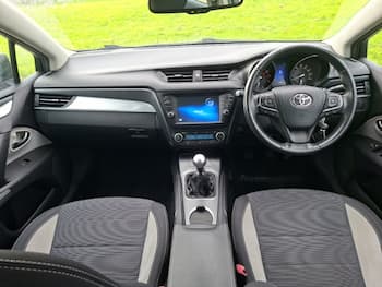 Used Toyota Avensis 2017 for sale - 79763395: Photo