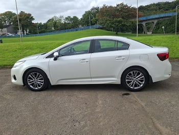 Used Toyota Avensis 2017 for sale - 79763395: Photo