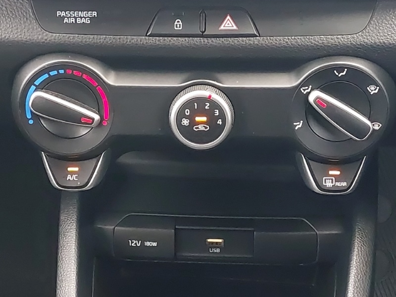 Used Kia Stonic 2022 for sale - 77058808: Photo 13