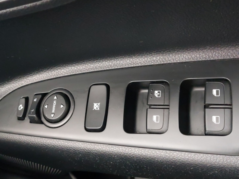 Used Kia Stonic 2022 for sale - 77058808: Photo 19